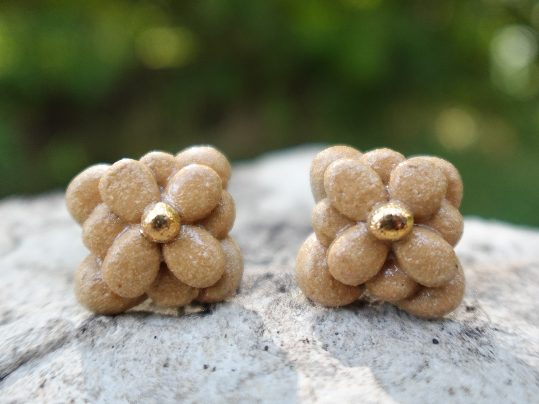 Blossom Studs in Golden Hour – Lilikoi Project