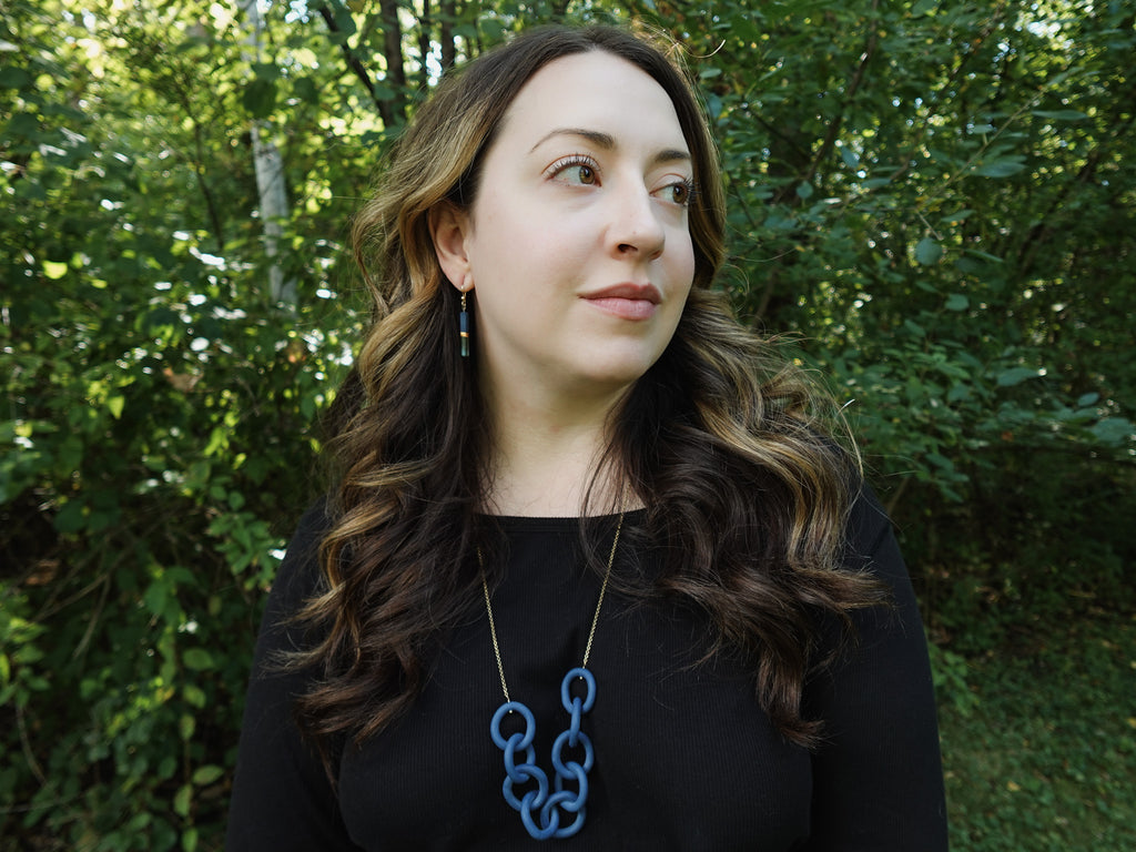 Solace Chain Necklace in Midnight