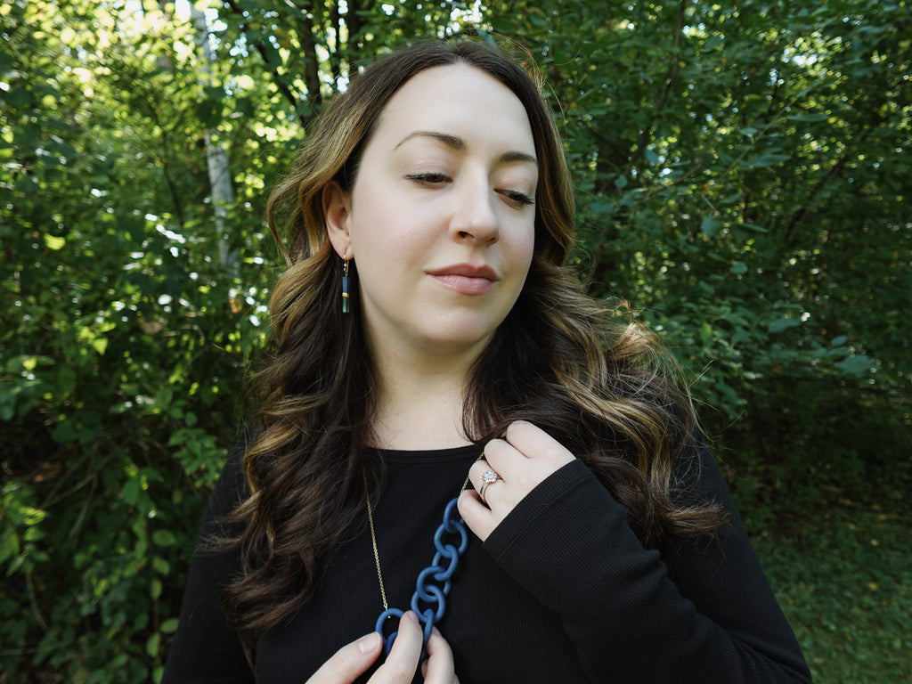 Solace Chain Necklace in Midnight