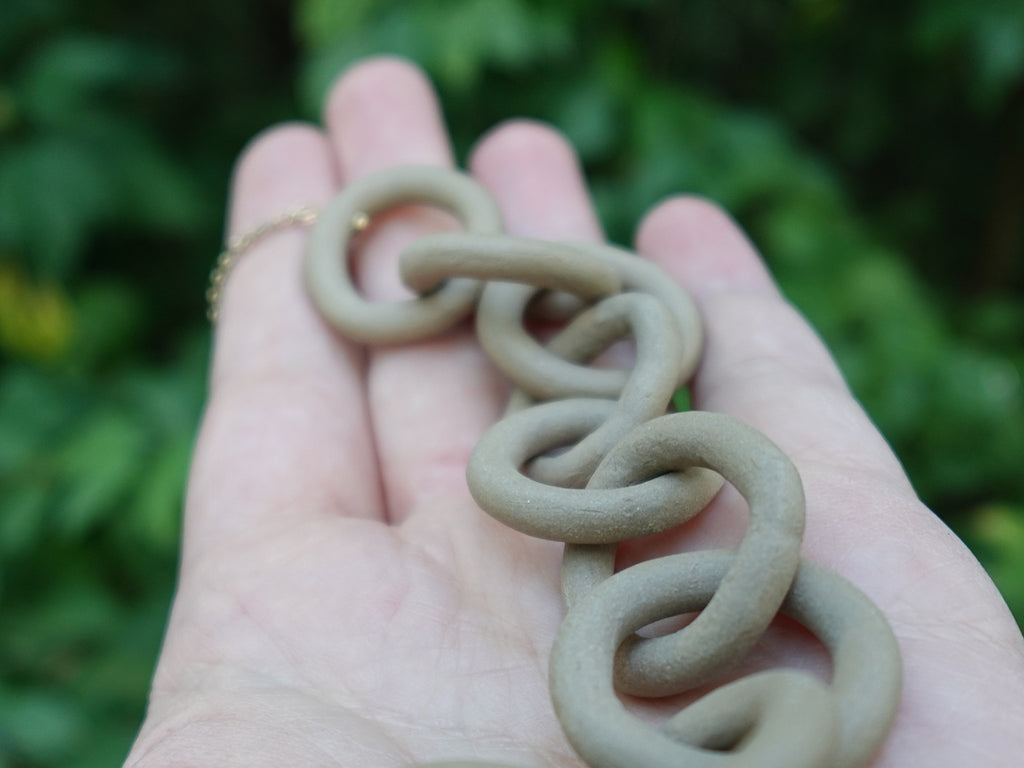 Solace Chain Necklace in Golden Hour