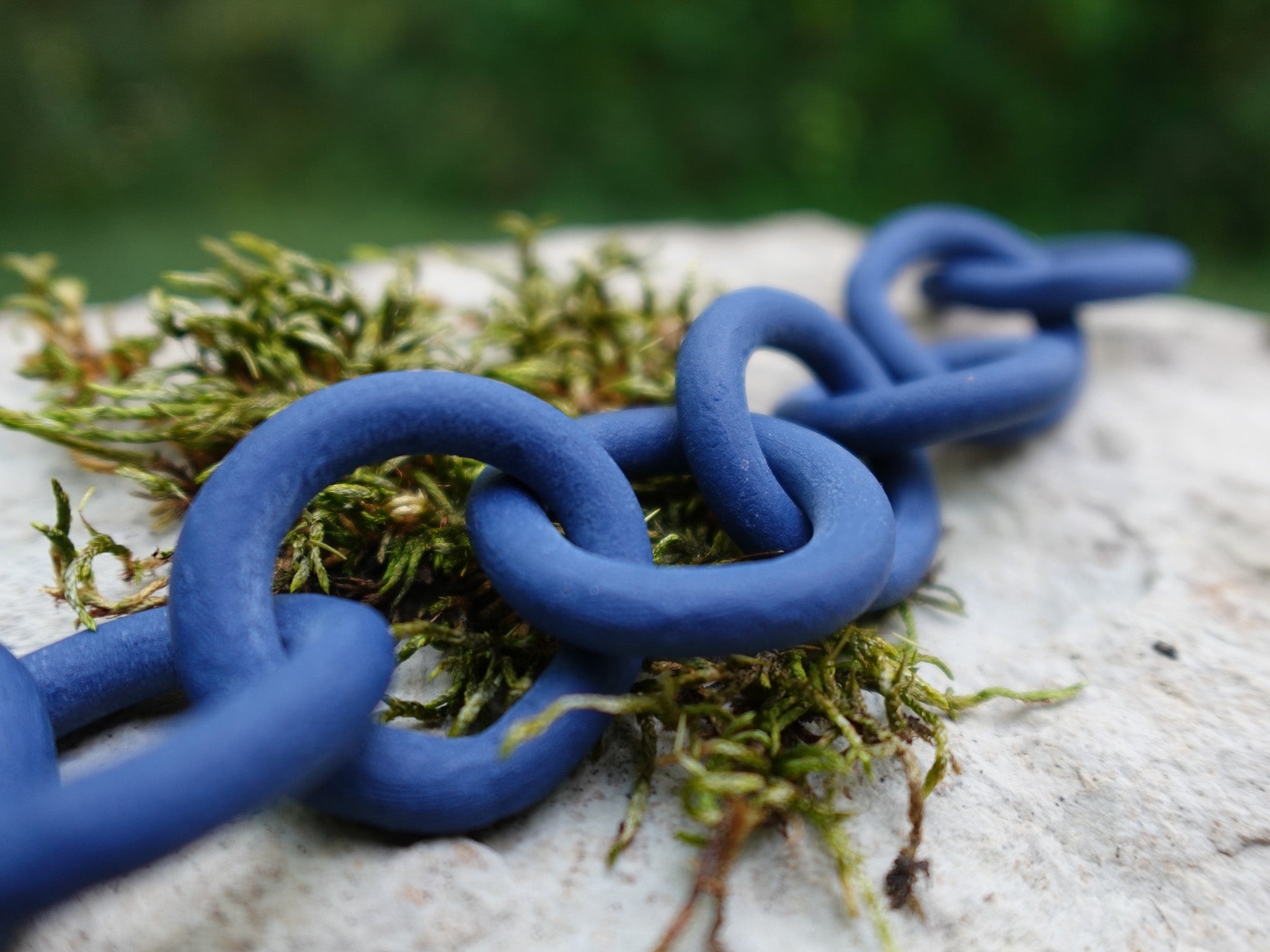 Solace Chain Necklace in Midnight