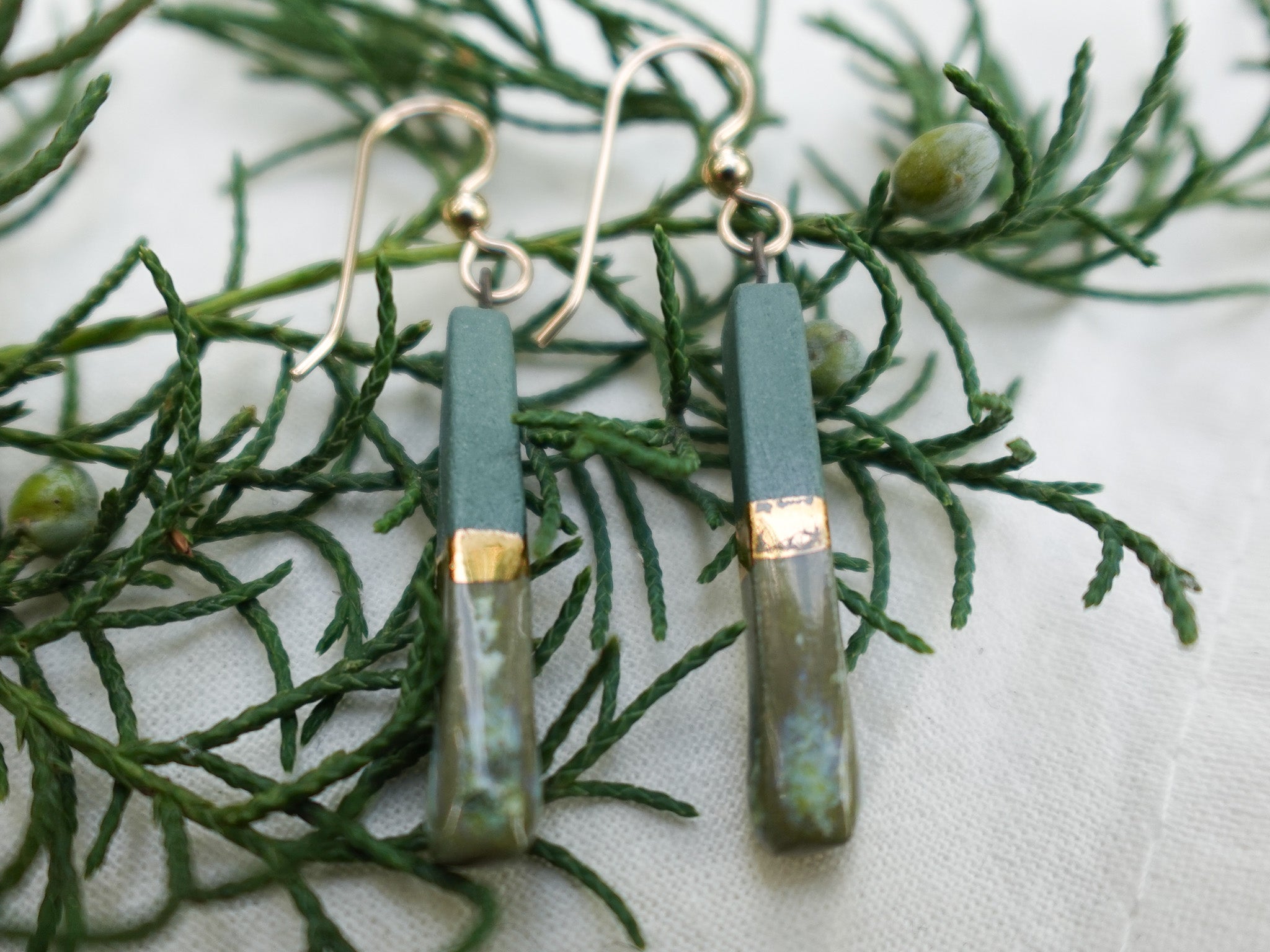 Horizon Bar Drops in Juniper