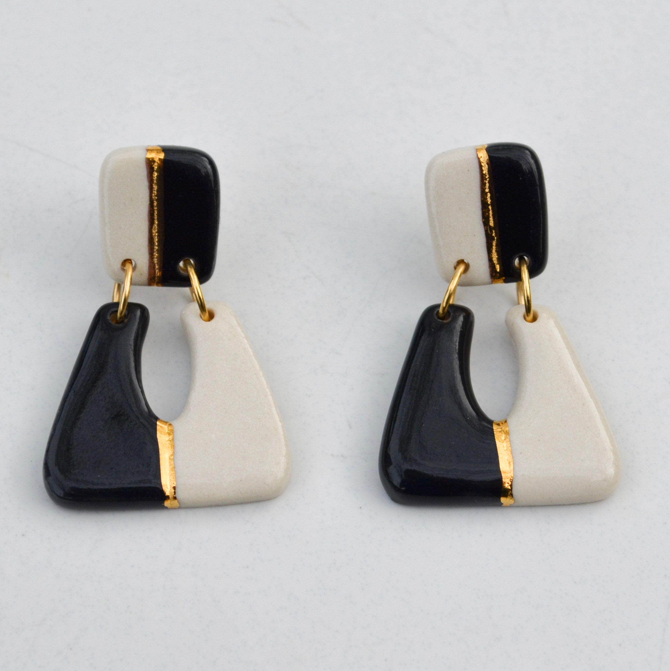 Mod Drop Earrings – Black and White