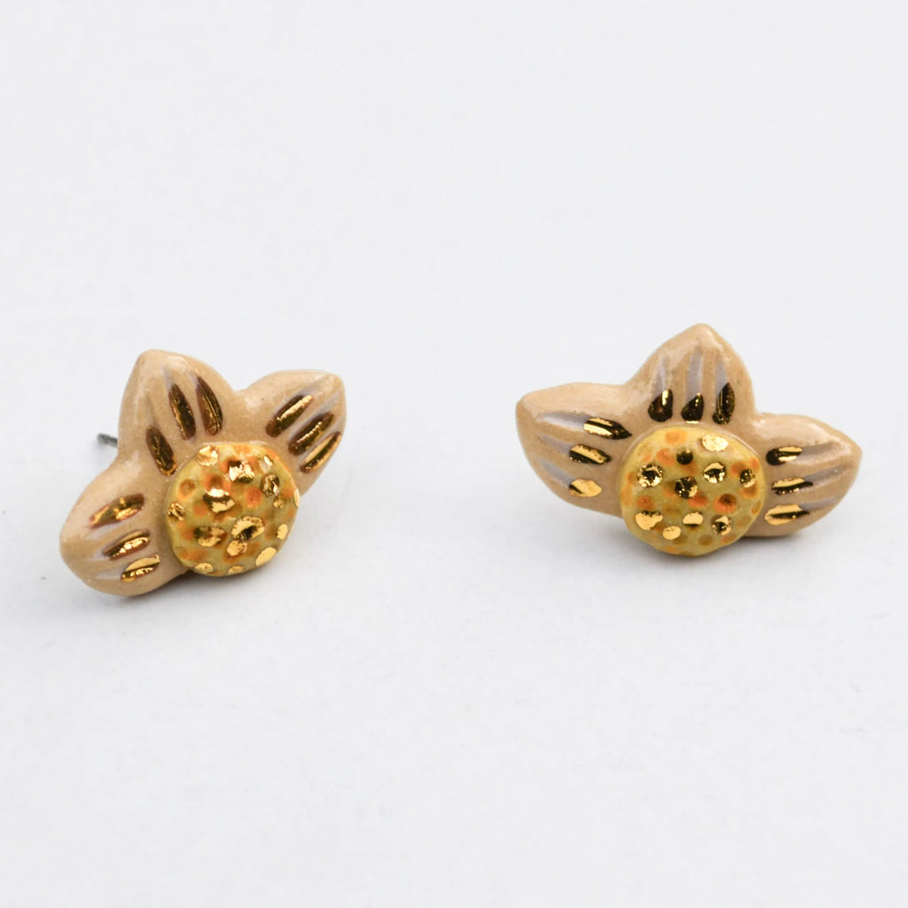 Peachy Tan Flower Studs